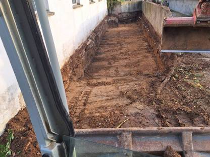 Bild 3:Baggerarbeiten