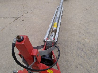 Bild 2:Güllemixer 4 m hydr.