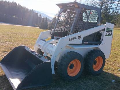 Bobcat 753