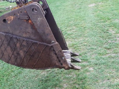 Bild 4:Selbstreinigende Baggerschaufel, Drainagenlöffel 40 cm