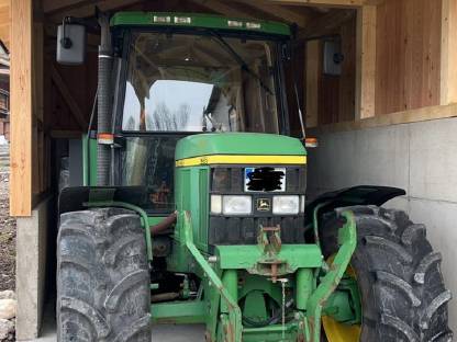 Suche Frontlader/Frontladerkonsolen für John Deere 6310