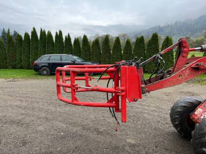 Bild 5:Rundballenzange