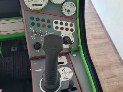 Bild 6:Hoflader AVANT 523 Diesel, Neuwertig, 13 Bstd., Heizung