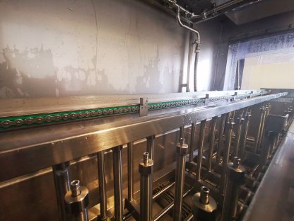 Bild 6:Flaschenwaschanlage, Durchlauf-Waschanlage