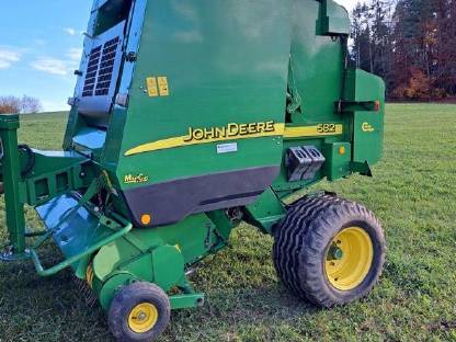 John Deere 582