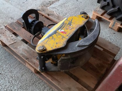 Bild 4:Holzzange Rundholzgreifer TGL-1200