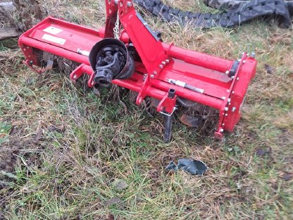 Bild 8:Farmtrac 26 HST