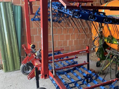 Bild 3:Hatzenbichler Getreidestriegel