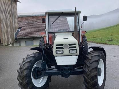 Steyr 8075a mit Hauer Frontlader